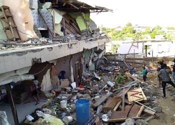 Affaires foncières : À Douala 3ème, Plusieurs familles qui dorment à la belle étoile à Dogpassi implorent l’intervention du Gouvernement (Images)