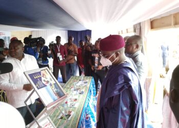 Douala : le 1er Salon du Transport et de la Logistique du Cameroun est officiellement ouvert