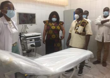Plateau Technique : EGPAF Cameroon restitue une nouvelle salle d’endoscopie et d’exploration pleurale à l’Hôpital Laquintinie