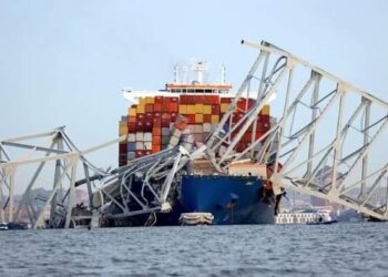 USA ¦ Un navire perd le contrôle et percute la pile du pont Francis Scott Key dans l’état du Maryland, plusieurs disparus et déclarés morts