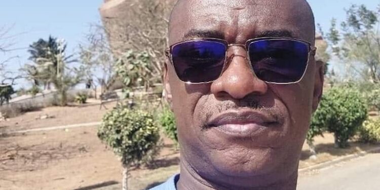 Cabral Libii : “Nous représentons le principal, voir l’unique espoir pour l’alternance pacifique de ce pays. Même s’ils se montrent sans cœur dans le pillage irresponsable des maigres ressources de ce pays, ils sont loin d’être idiots. Ils connaissent très bien nos atouts”