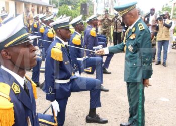 Le 40e lot d’officiers des cadets EMIA recoisent des épées