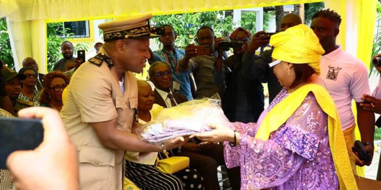 Douala : Le Nouveau préfet du Wouri visite le Canton Njo Njo