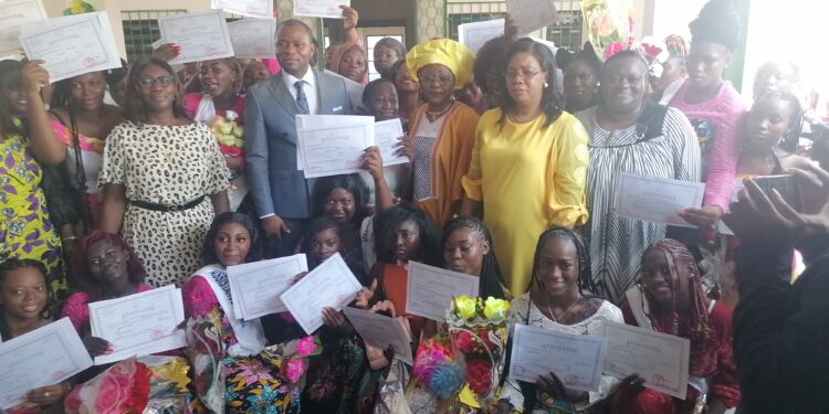 Affaires Sociales: Le Home-Ateliers de Douala remet des attestations de fin de formation à 46 apprenantes de la promotion 2024