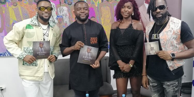 Musique : l’artiste camerounais Salatiel présente son nouvel album à travers une suite de concert live “Le Family Man Tour”