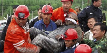 Chine : Au moins 90 morts sur 247 mineurs sous terre, suite à une explosion de gaz dans une mine à charbon à Qinyuan