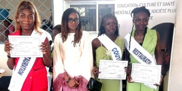 Au Cameroun, l’association Fondation Biscum apporte du soutien financier et matériel aux apprenantes en fin de formation au Home-Ateliers de Douala