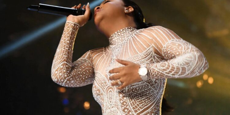Nandy sanctionnée en Tanzanie : quand les mœurs encadrent le spectacle