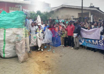 World Cleanup Day : au Cameroun, environ 400 volontaires et plus de 300 kg de déchets plastiques collectés à Akwa Nord